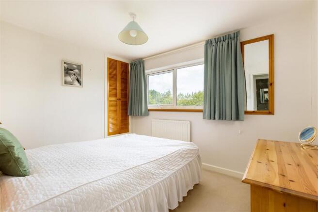 2 St Margaret's Close 19.jpg