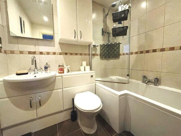 Bathroom.jpg