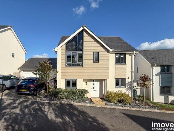 3-bed detached on Furzebrake Close, Torquay, TQ2, £400,000