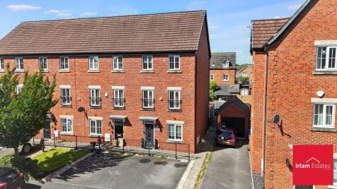 Lorna Way, Irlam, M44