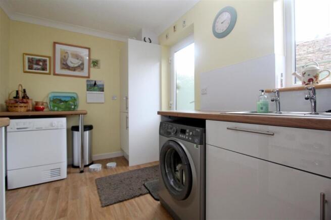 Kitchen..jpg
