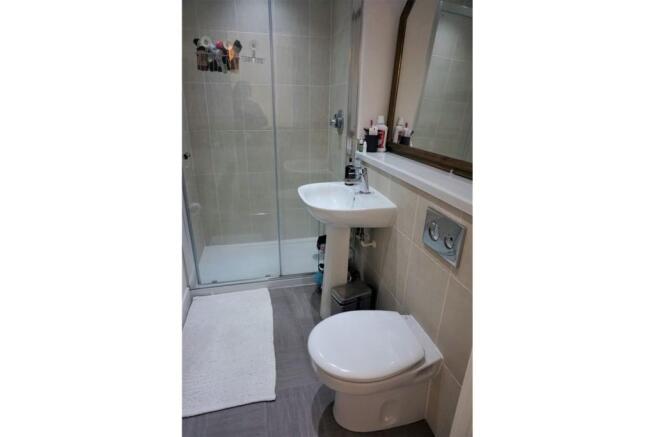 Master En-suite