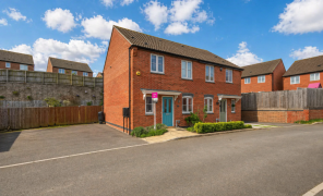 27, Monmouth Way, Grantham NG31 8WL