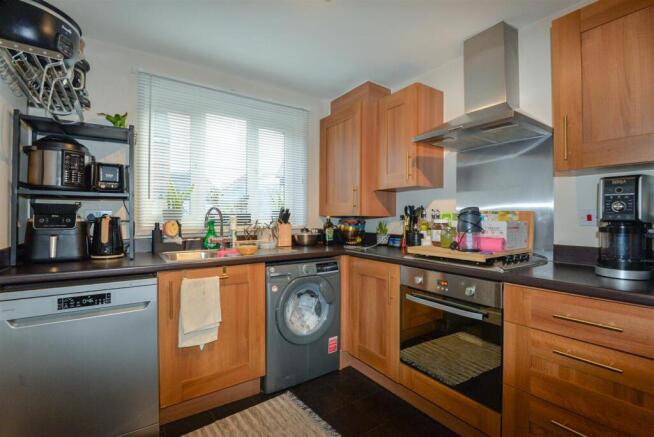 Kitchen 1.jpg