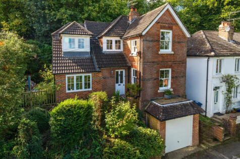 Latimer Road, Godalming, Surrey, GU7