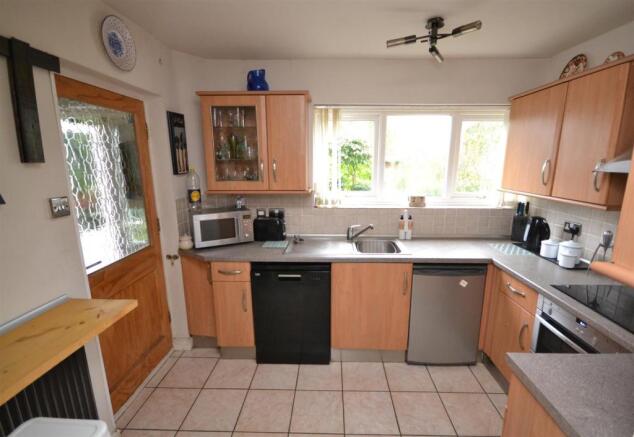 Kitchen.JPG