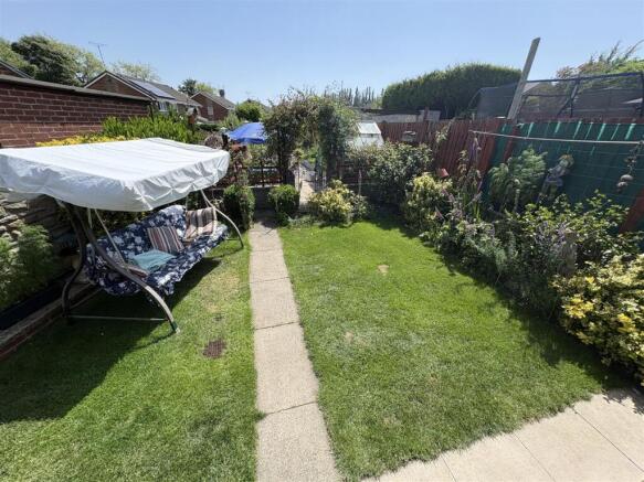 3 bed Semi-Detached for sale Image 12