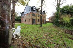 Flat 38, Lovell Court, Mill Road, Eastbourne BN21 2LW