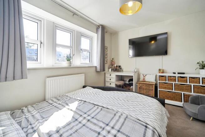 2 bed Terraced for sale Image 8