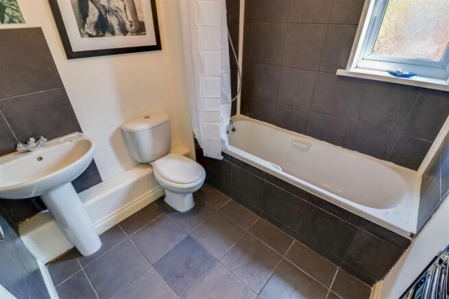 BATHROOM/W.C.