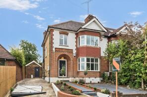 71, Lullington Garth, North Finchley, London N12 7BL