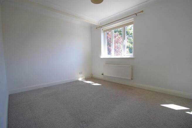 Bedroom 1.JPG