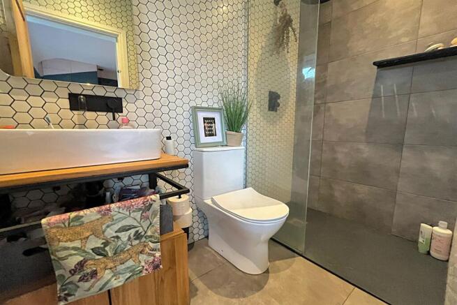 Ensuite Shower Room