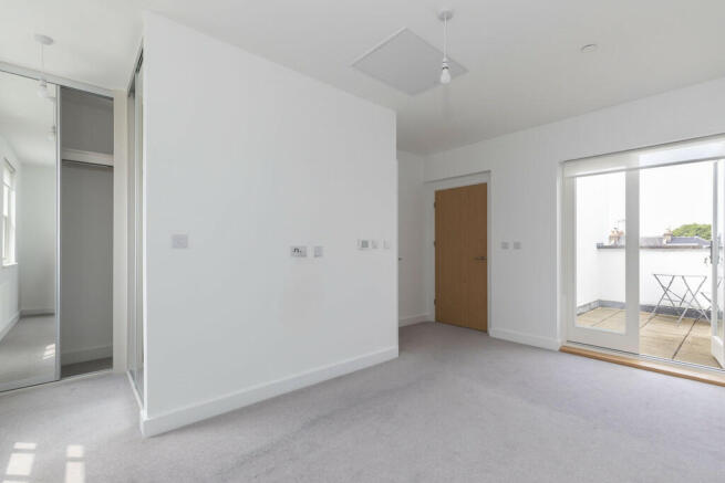 14 Regency Place-...