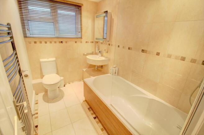 Brentwood Road, Ingrave, Brentwood, CM13 (22)