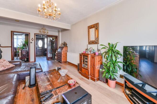 Stewartsby Close, London, N18 photo 5