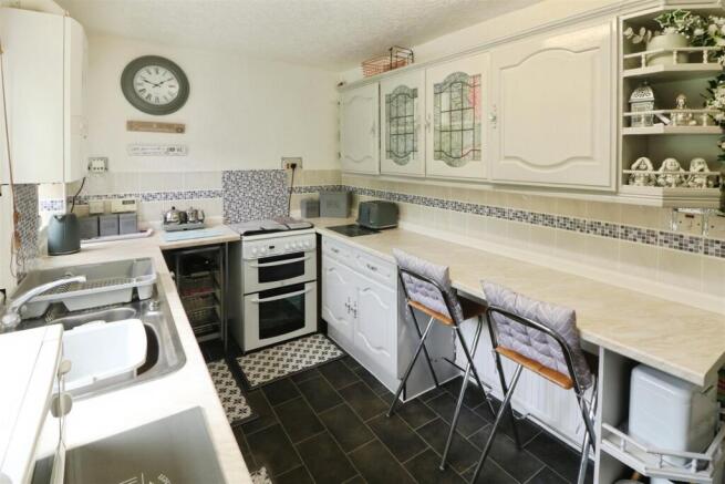 2 bed Not Specified for sale Image 6