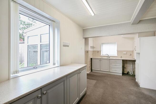 3 bed Semi-Detached for sale Image 8