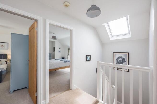 4 bed Terraced for sale Image 9