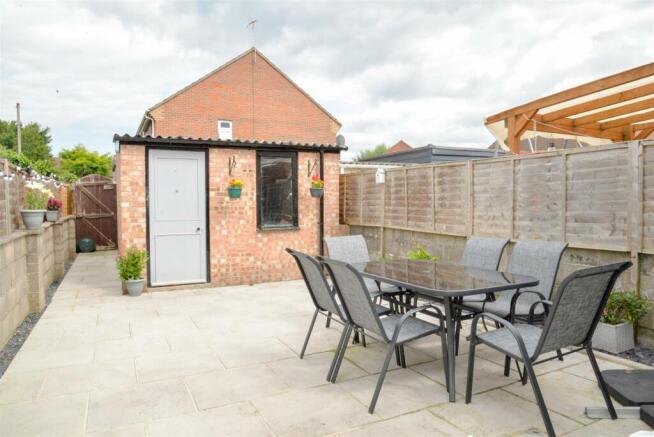 Rear Garden 1.jpg