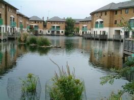45b, Plover Way, London SE16 7TS