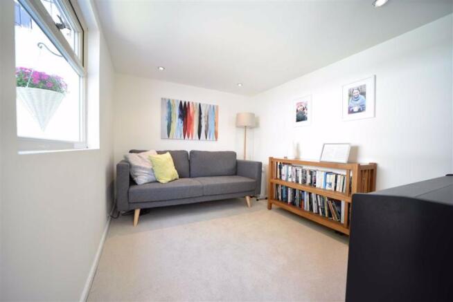 SNUG/MUSIC ROOM/BEDROOM FOUR