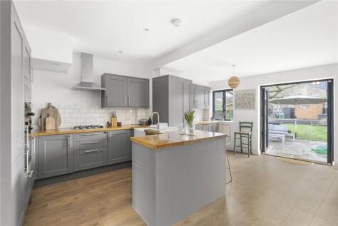 Millfield Avenue, Walthamstow, London, E17