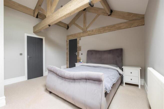 4 bed Barn Conversion for sale Image 8