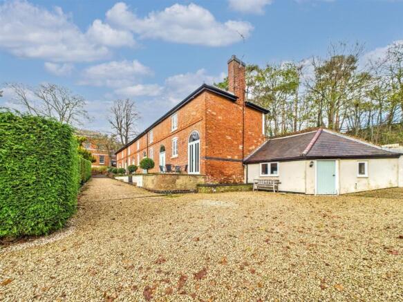Meynell Cottages.jpg