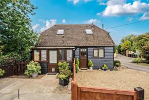 May Cottage, Lunsford Lane, Larkfield, Aylesford ME20 6JA