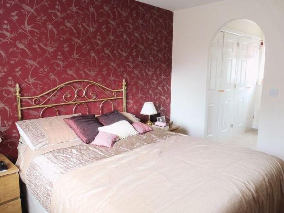 Mater Bedroom ...