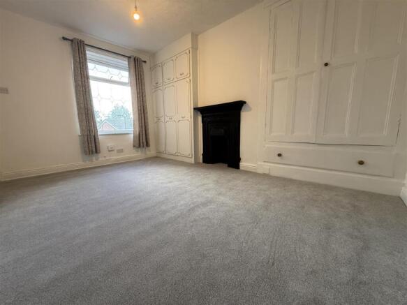 3 bed Terraced for sale Image 9