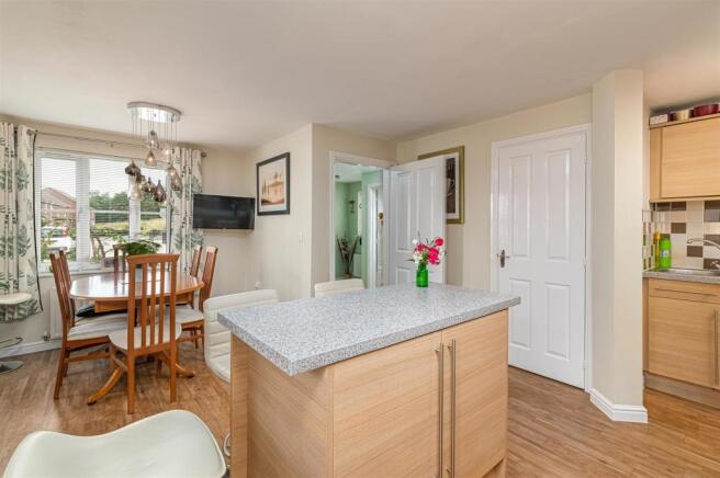 58 Wren Close (31 of 43).jpg