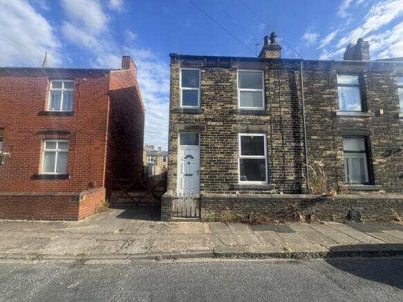 2 Bedroom End Terrace Property