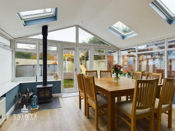 CAM02819G0-PR0069-STILL004.jpg