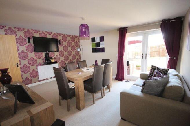 Family Room-Di...