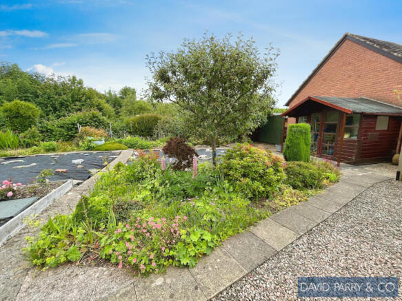 3 bedroom detached bungalow