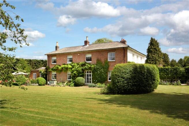 6 Bedroom House