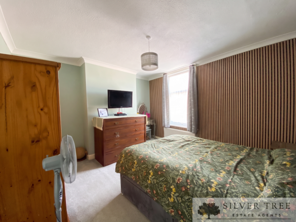 3 bed Terraced for sale Image 6
