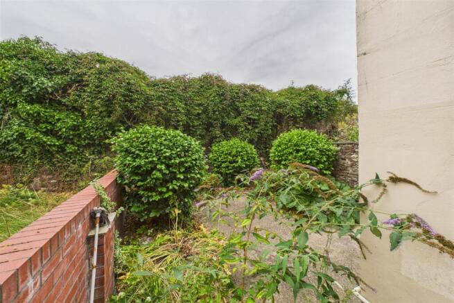 6 Osborne Villas, Kingsdown, Bristol BS2 8BP | Fre