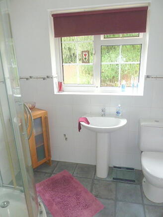 En Suite Shower Rm