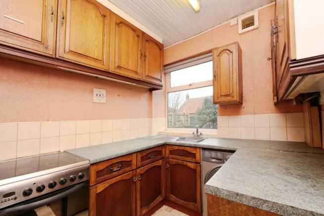 3 bed Semi-Detached for sale Image 5