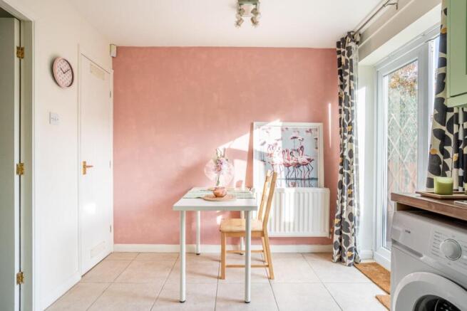 2 bed Terraced for sale Image 6