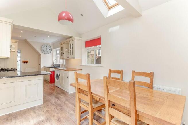 4 bed Detached for sale Image 6