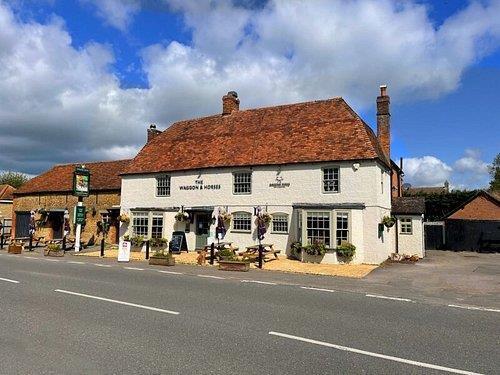 LOCAL PUB.jpg