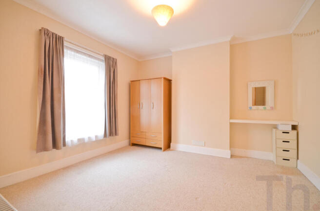 Bedroom 1 - Cowes - Isle of Wight Letting Agents.J