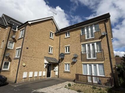 Lambton Avenue, Waltham Cross