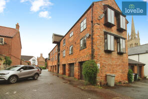 15, Church Close, Louth LN11 9LR