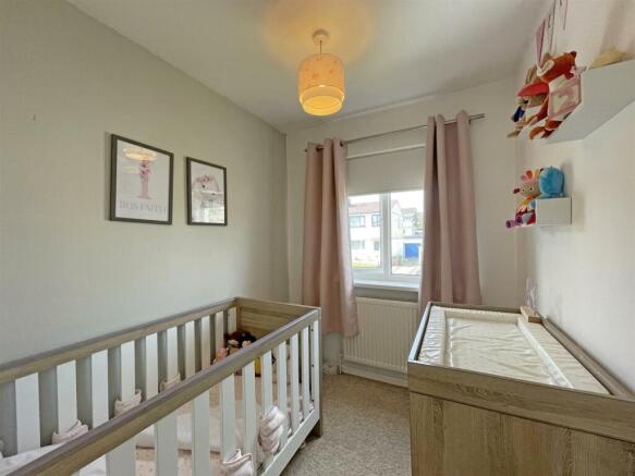Corfe Avenue - Bed 3.jpg