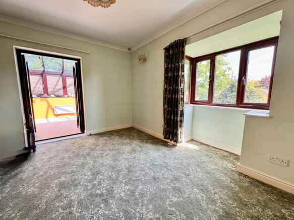 3 bed Detached Bungalow for sale Image 4